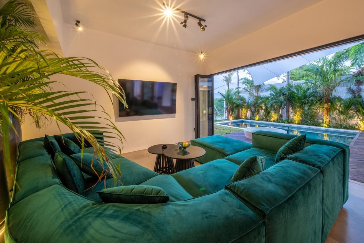 Rice Field View With Sauna Projector And Jacuzzi Unique Design ชังกู ภายนอก รูปภาพ